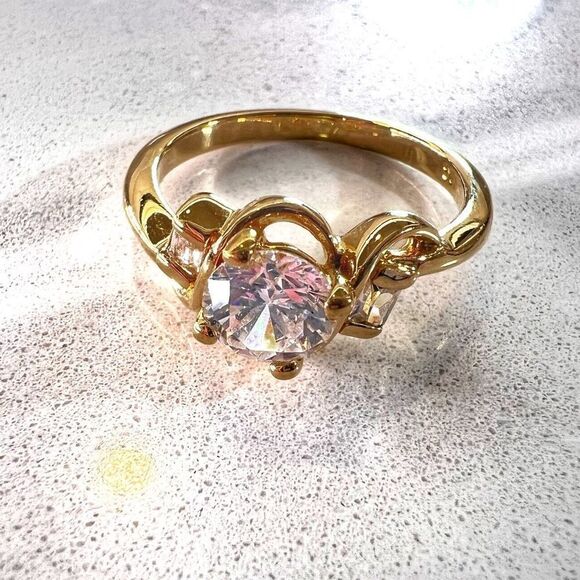 Elegant Round Solitaire Crystal Ring Size 9 Dainty Promise Ring Classic Jewelry - Picture 3 of 6